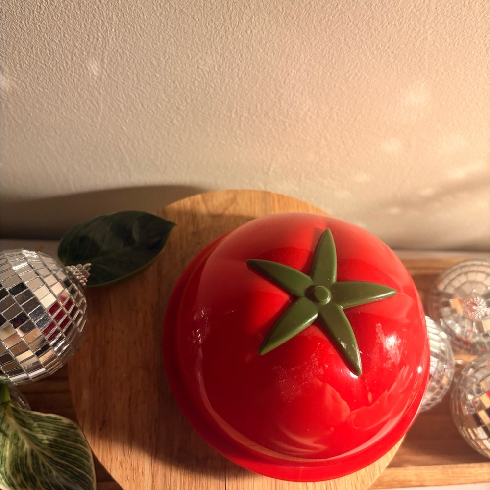 Vintage Joie Tomato Keeper